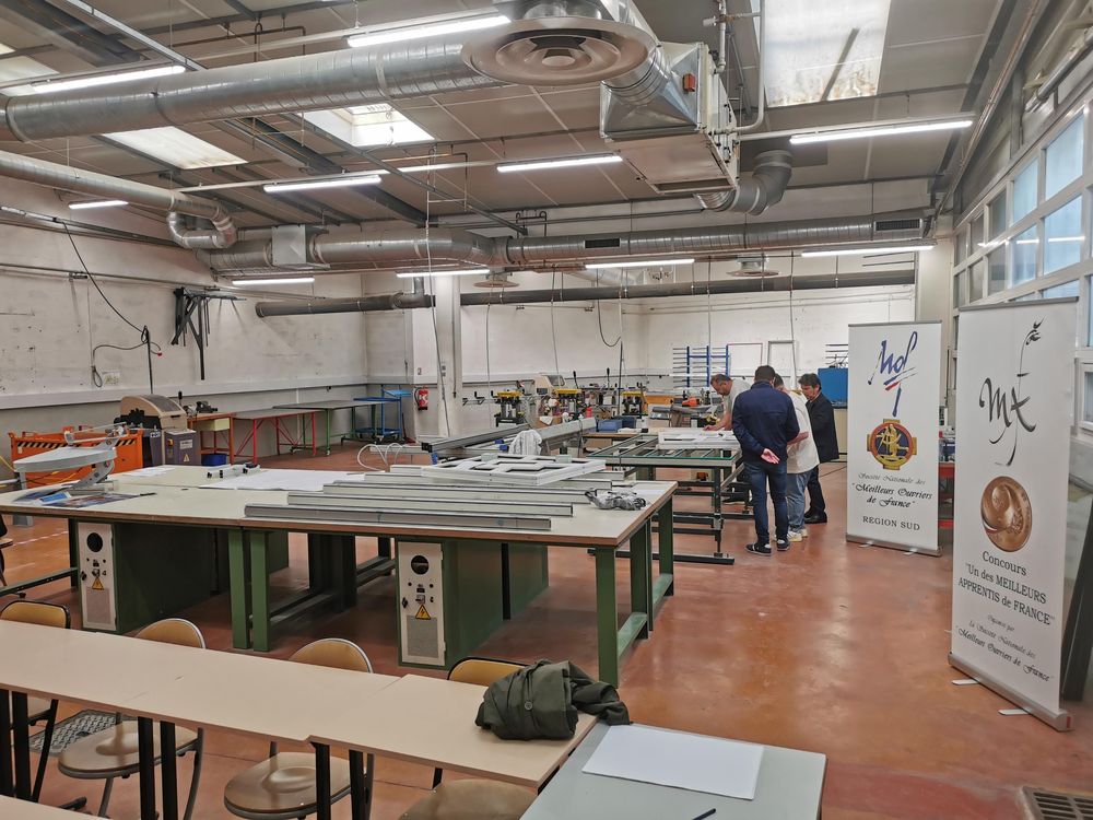 Atelier de formation aux techniques de la menuiserie aluminium